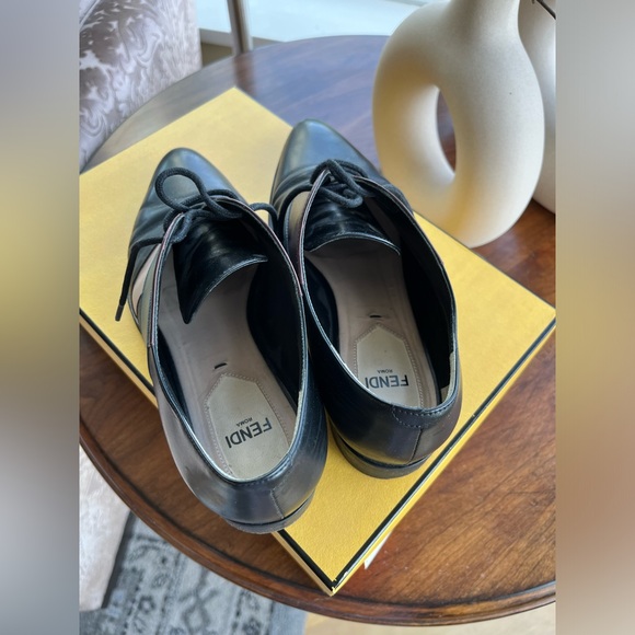 Authentic Fendi shoes - Picture 5 of 7